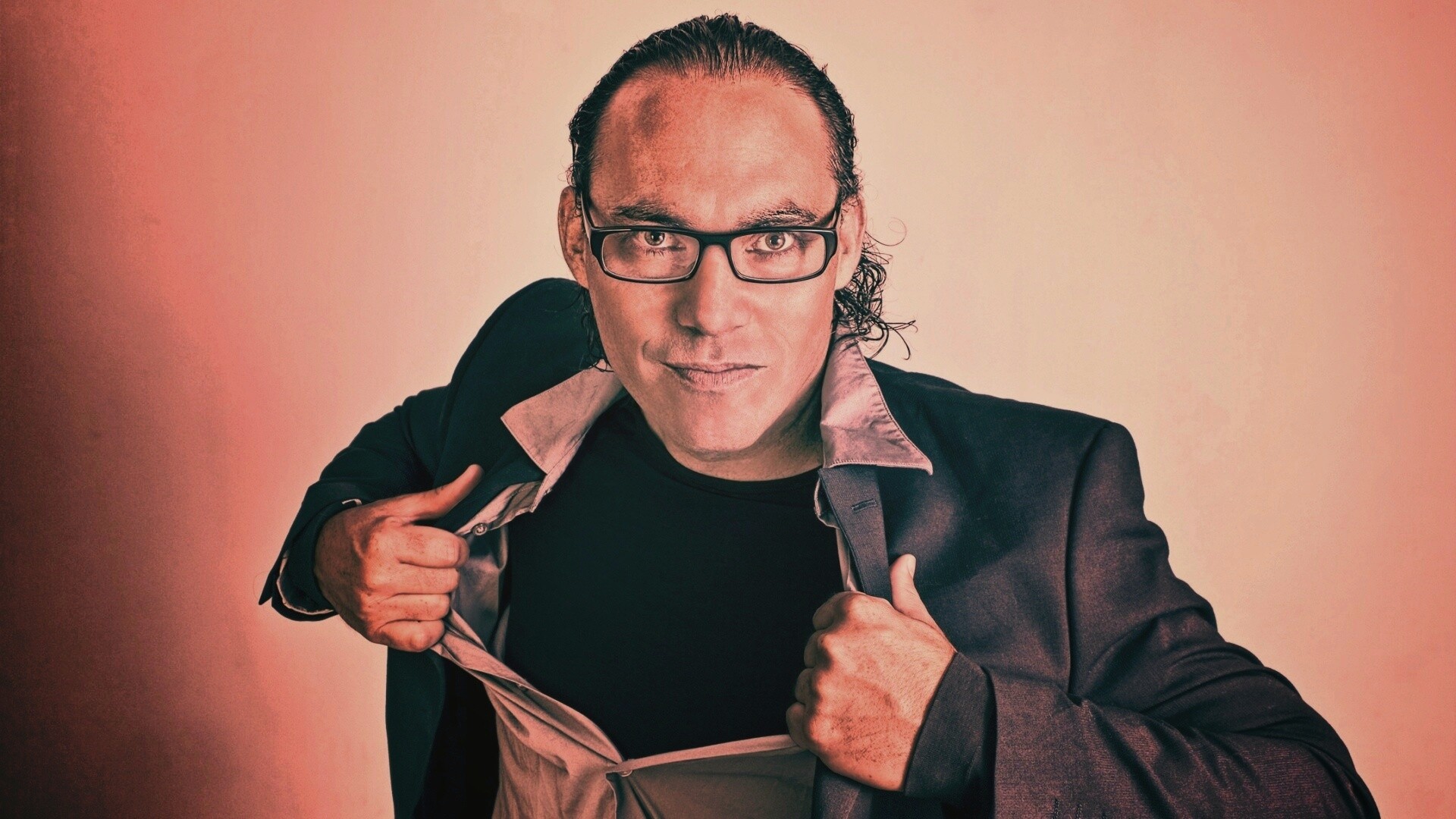 Спешит на помощь обои