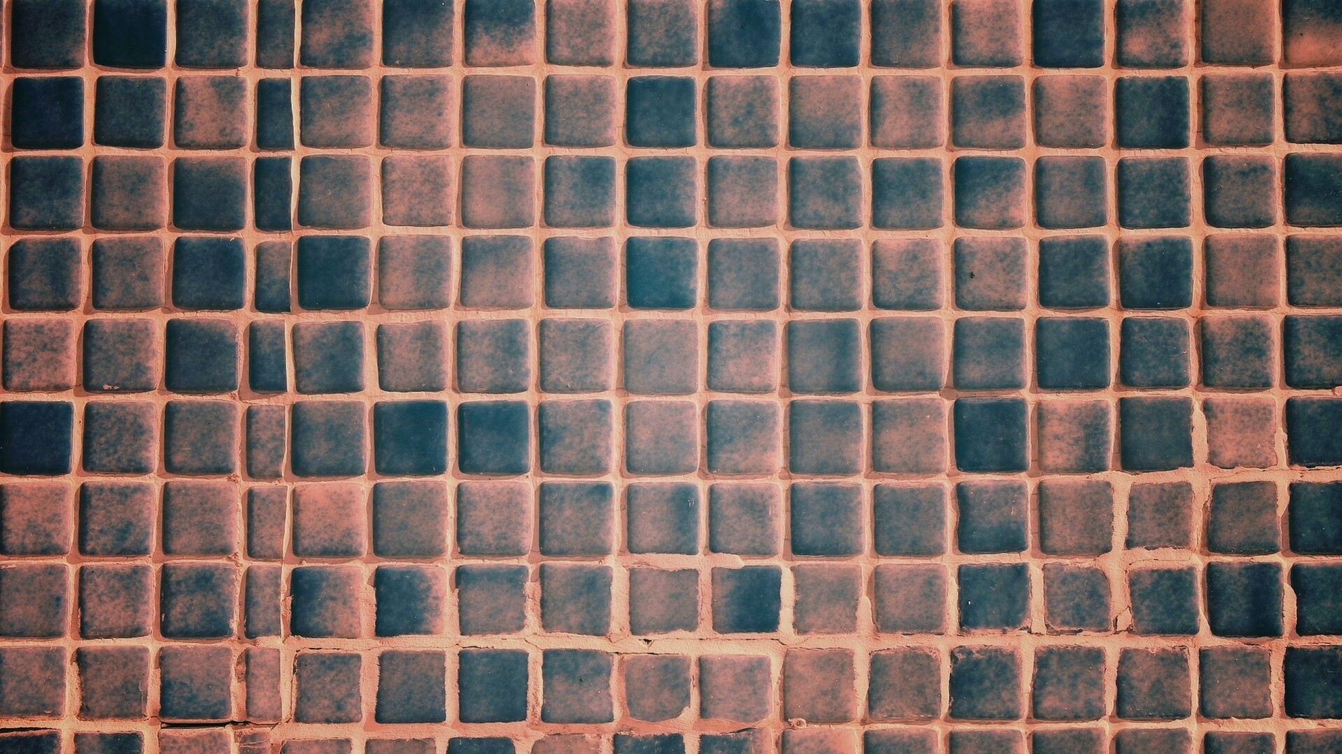 Мелкая голубая плитка обои