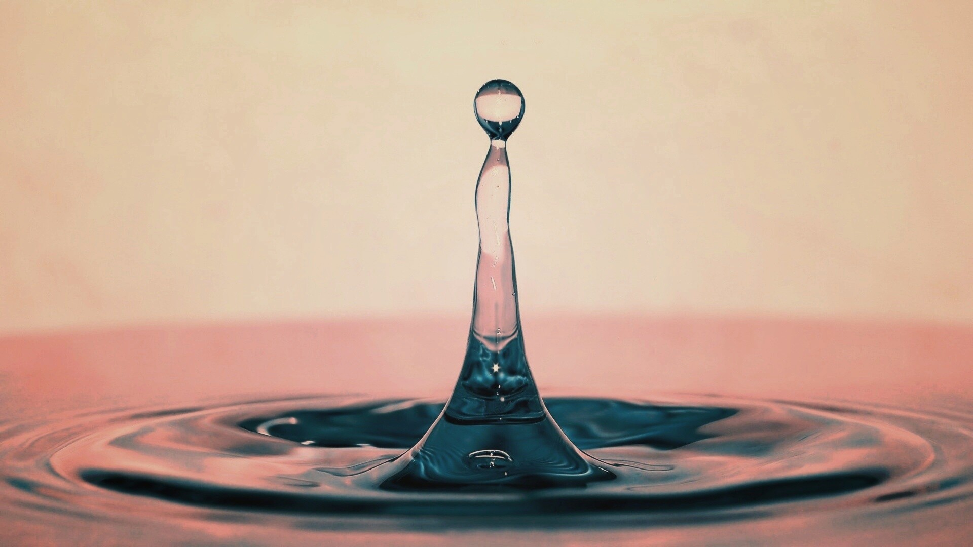 Падение капли обои