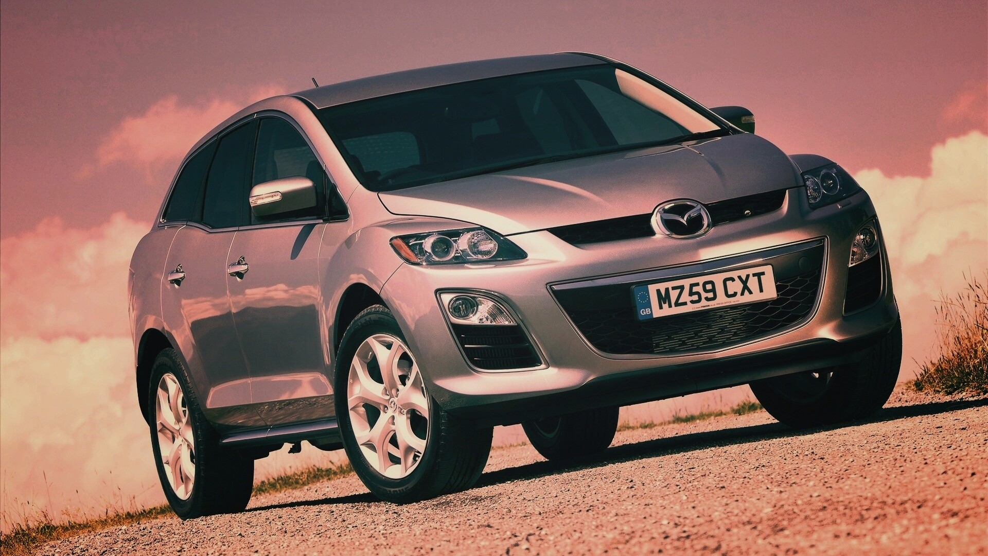 Кроссовер Mazda обои