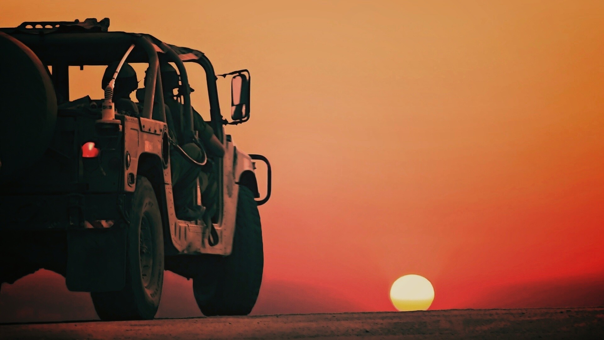 Военный Hammer обои