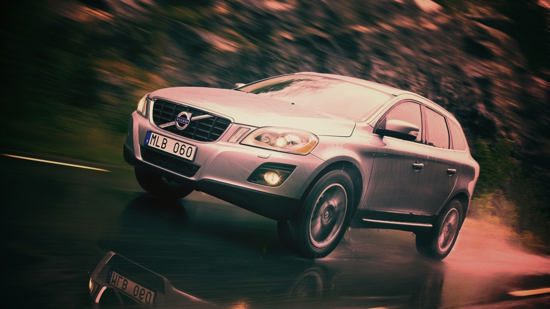 Кроссовер Вольво обои
