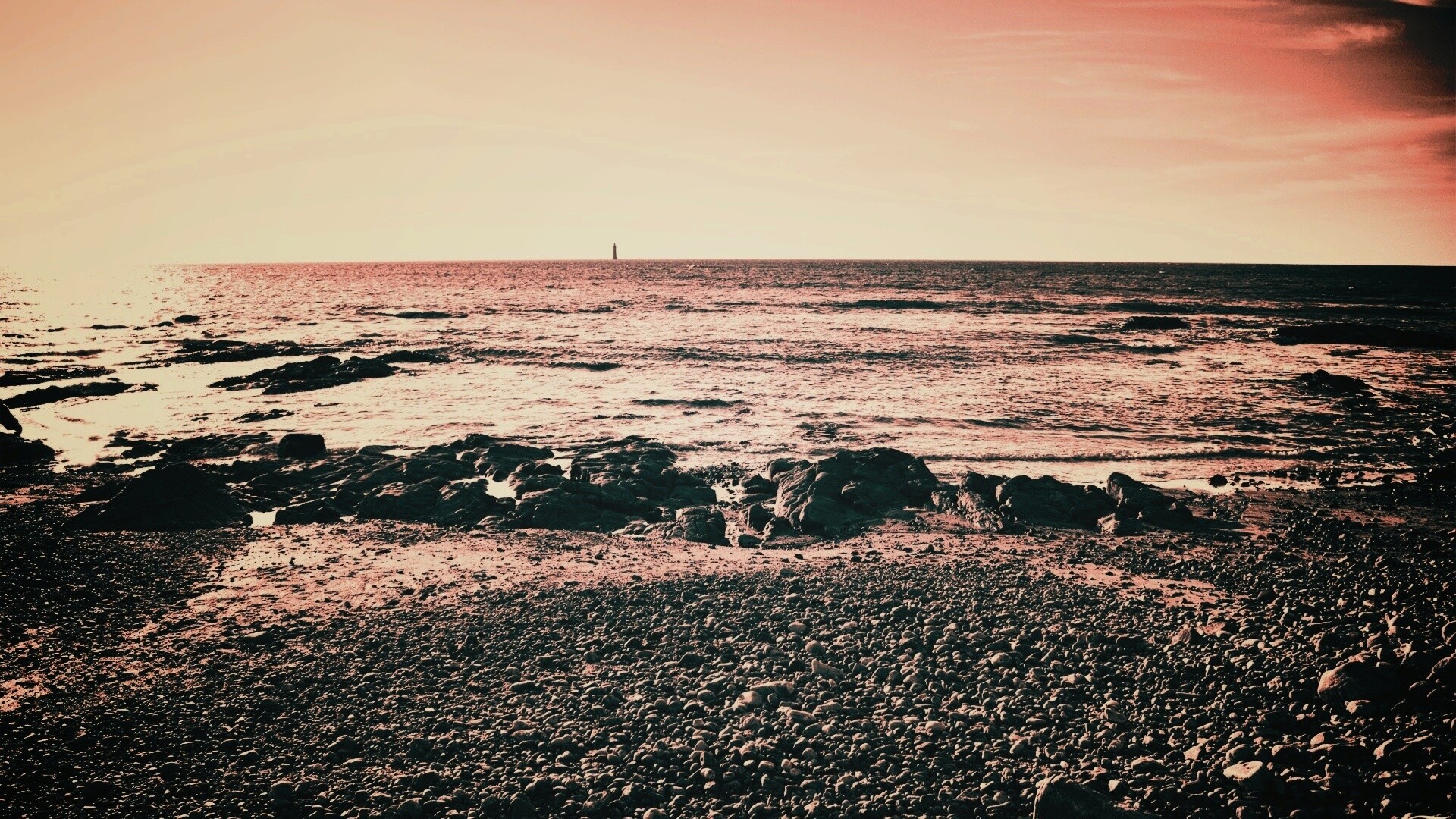 Чёрно-белое фото побережья обои