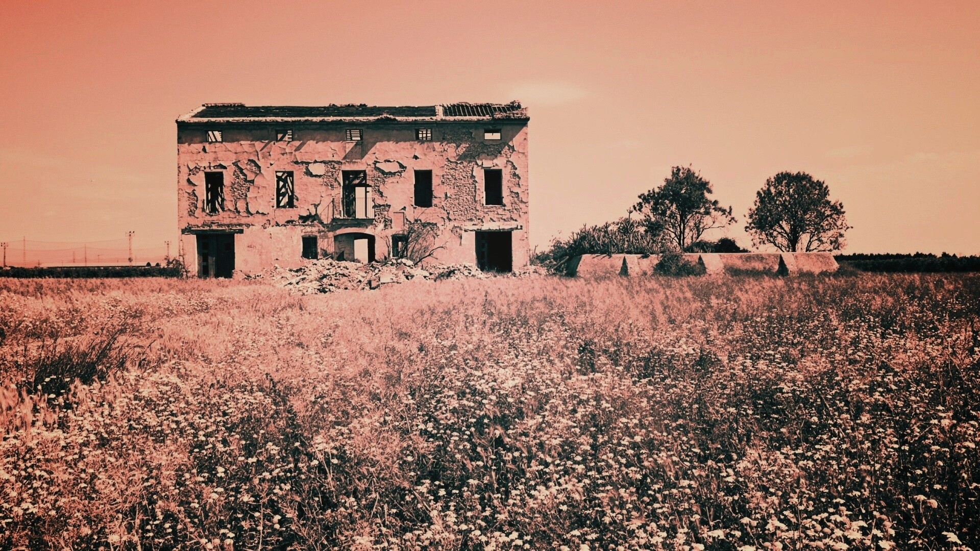 Руины жилого дома обои
