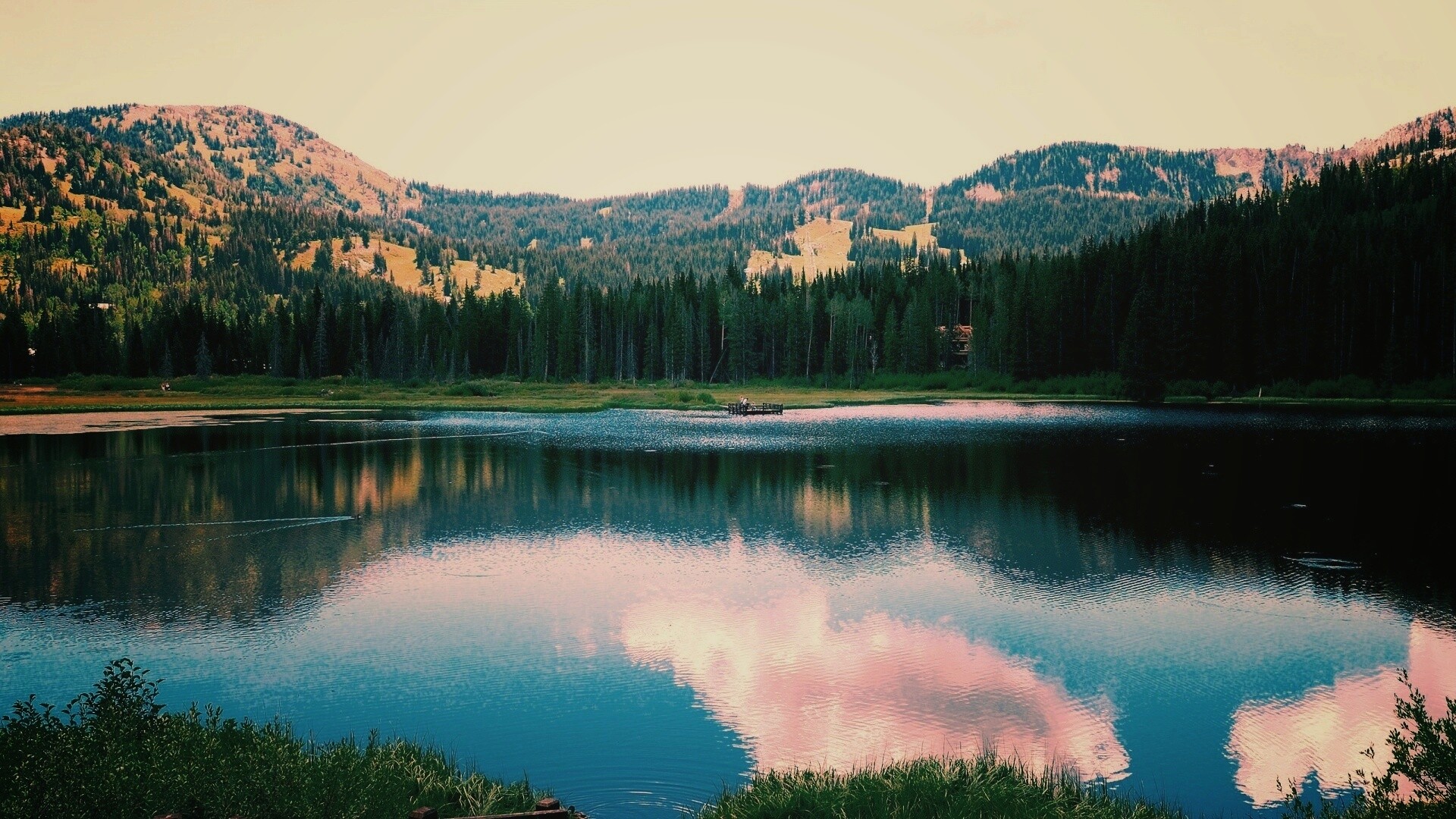 Горное озеро обои