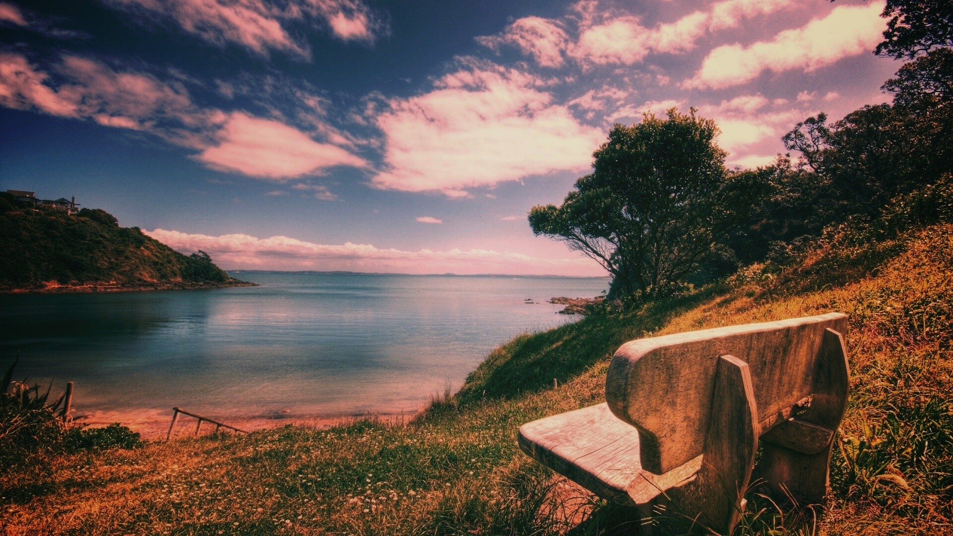 С видом на море обои