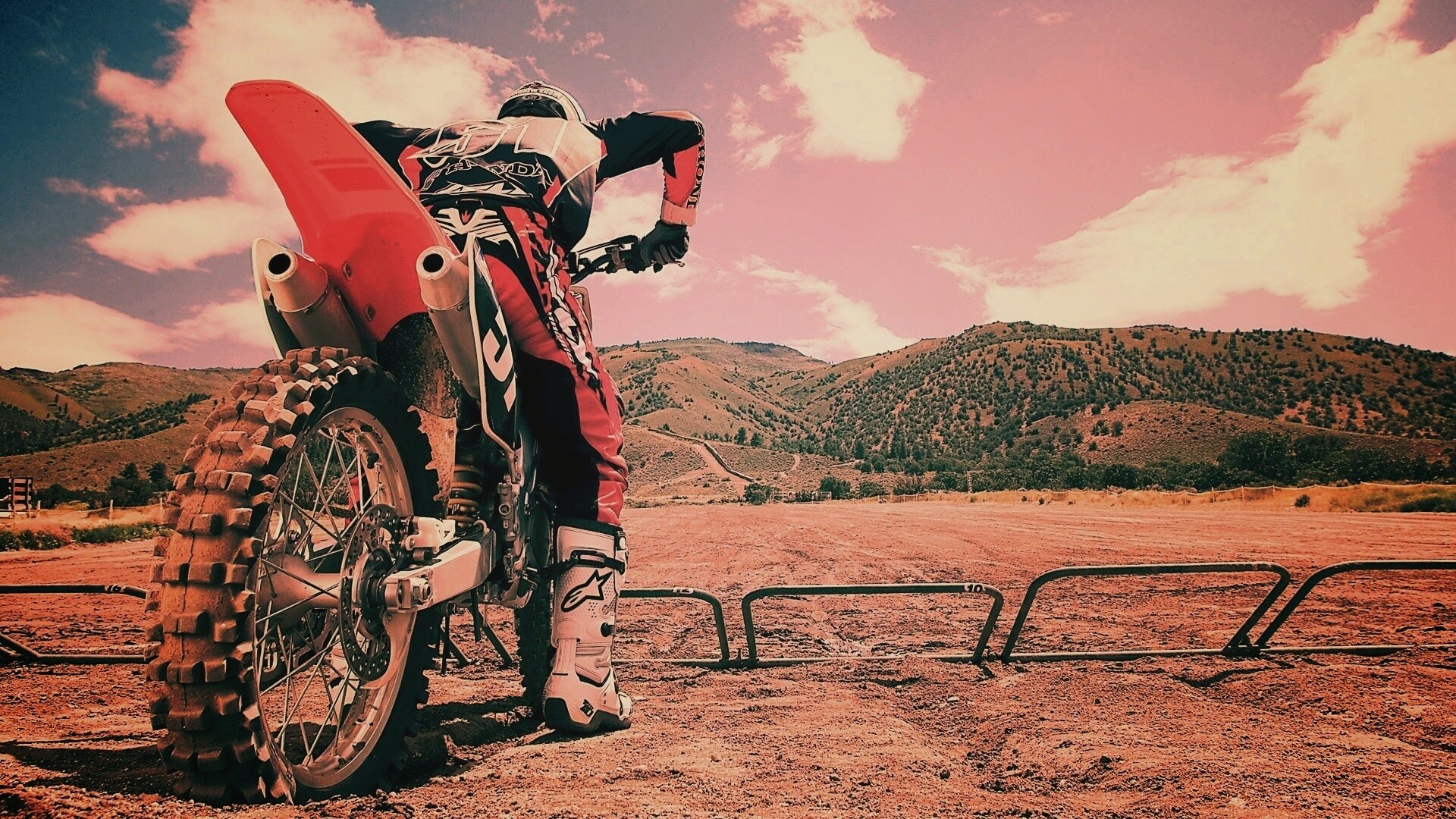 Спортивный мотоцикл обои