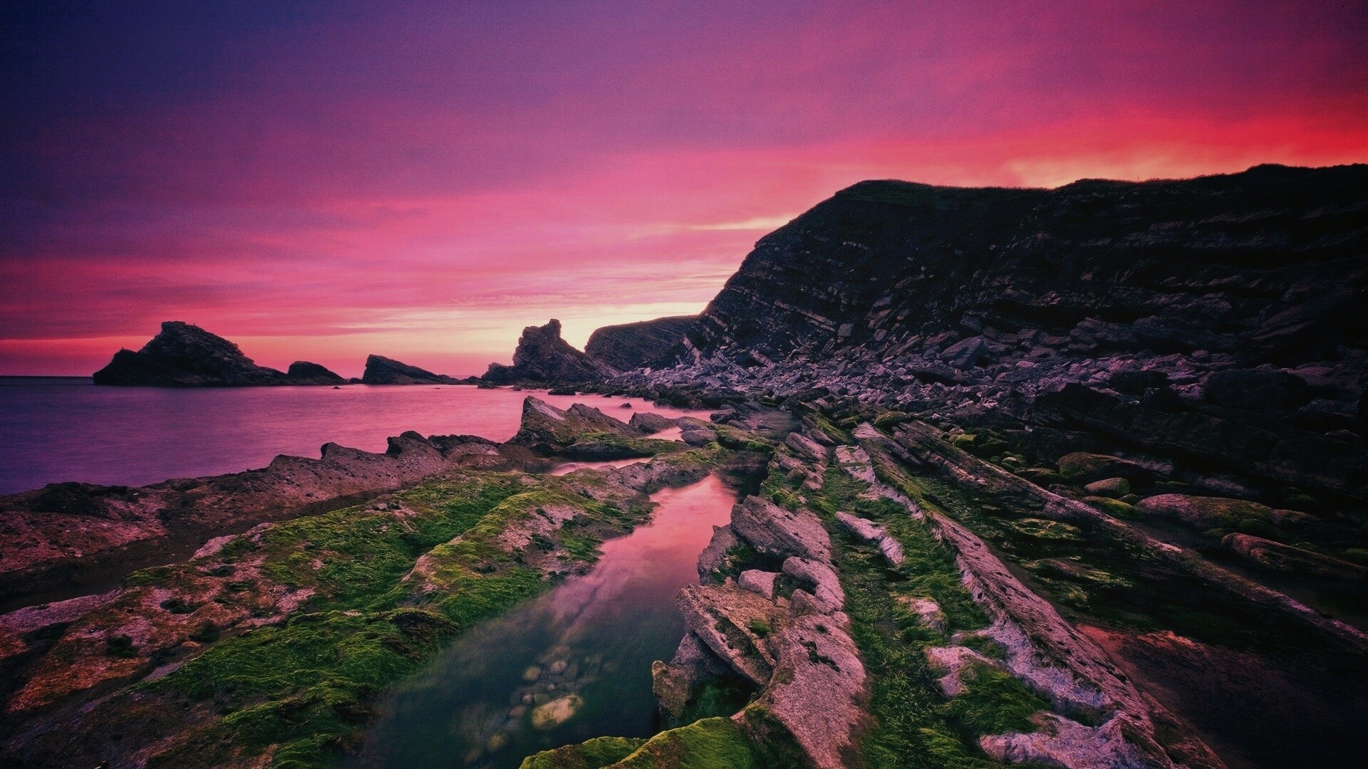 Скалистый берег обои