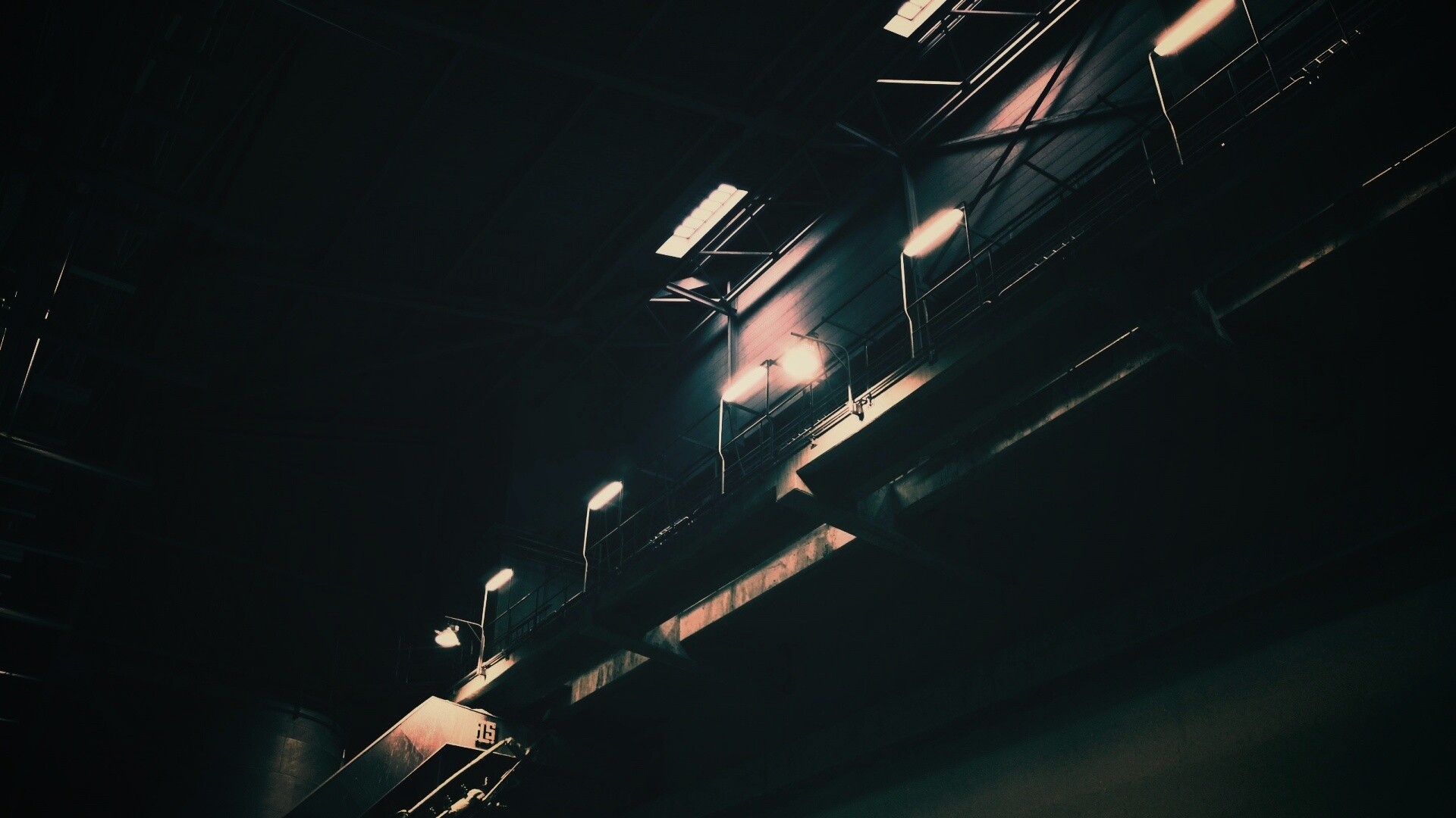 Платформа ночью обои