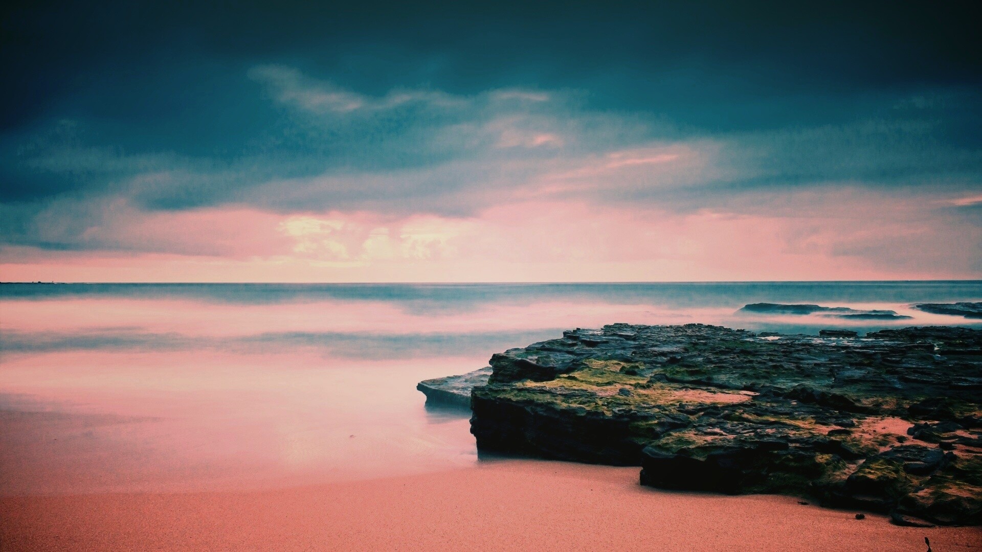 На берегу обои