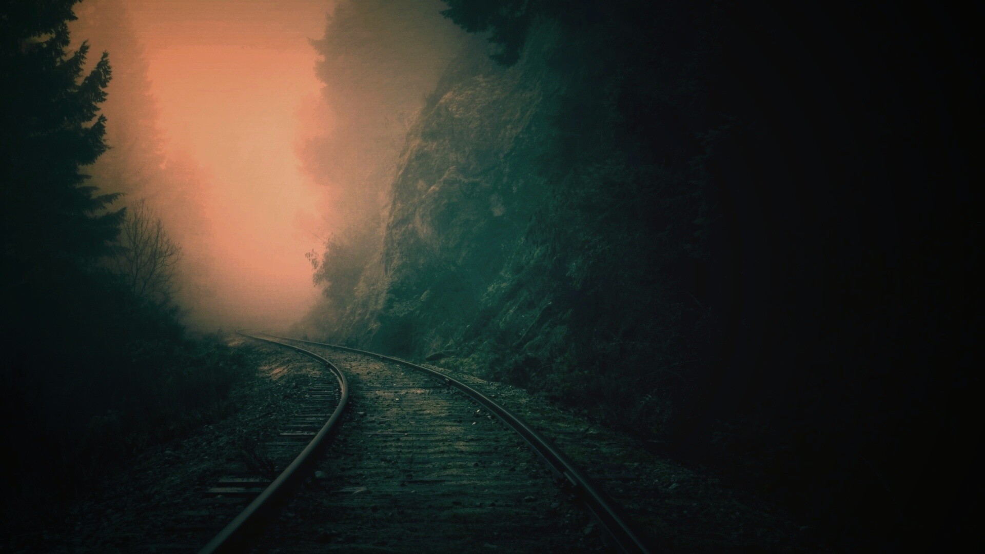 Рельсы уходя в туман обои