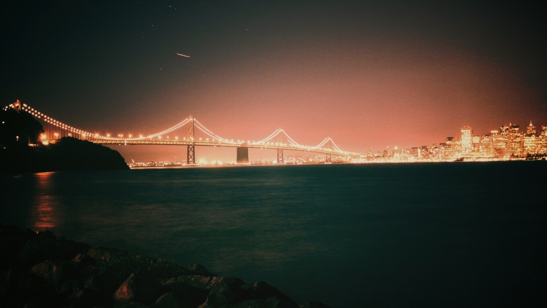 Вид на ночной мост обои