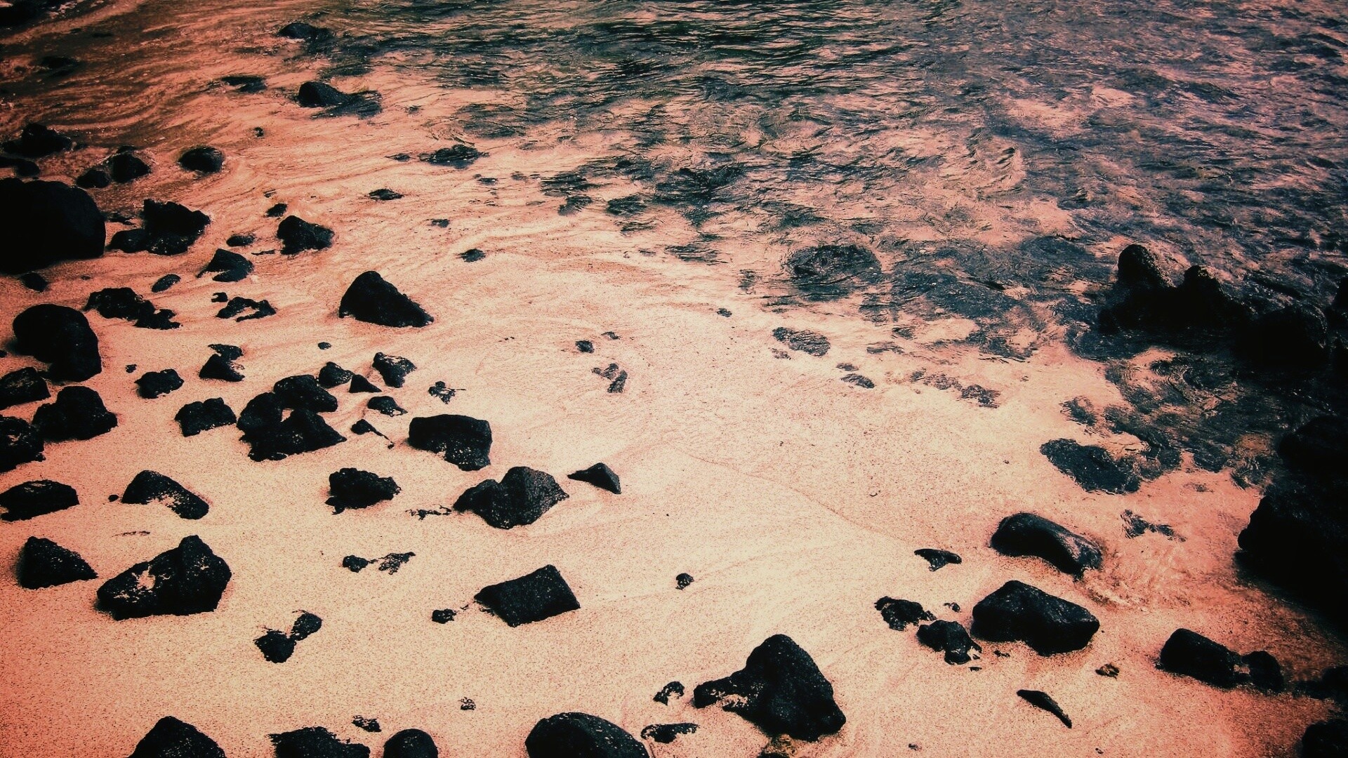 Каменистый берег обои