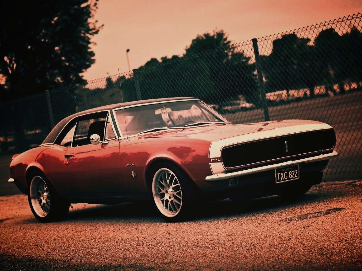 Красный монстор обои