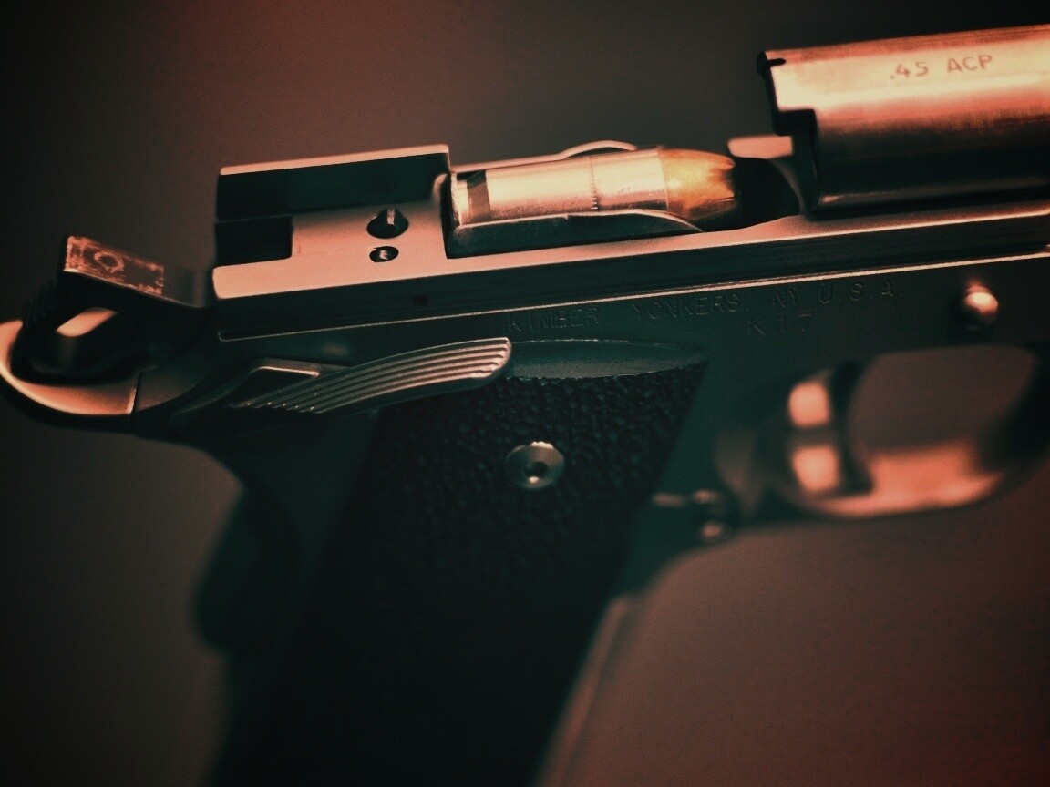 Разобранный пистолет обои