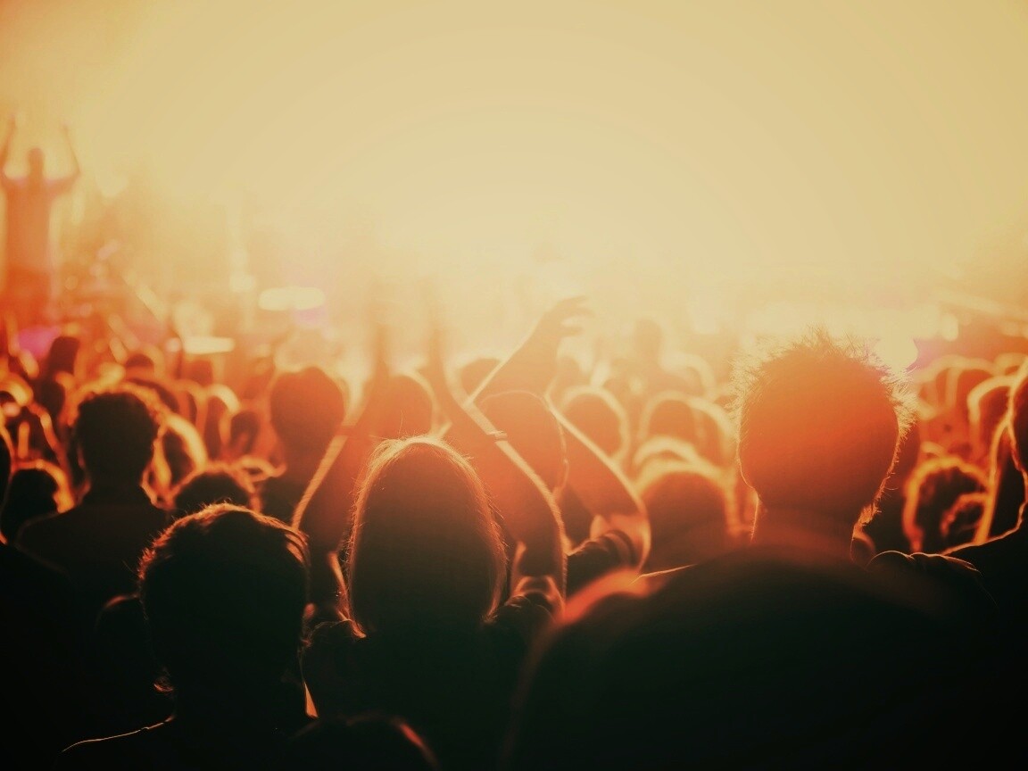 Люди на концерте обои