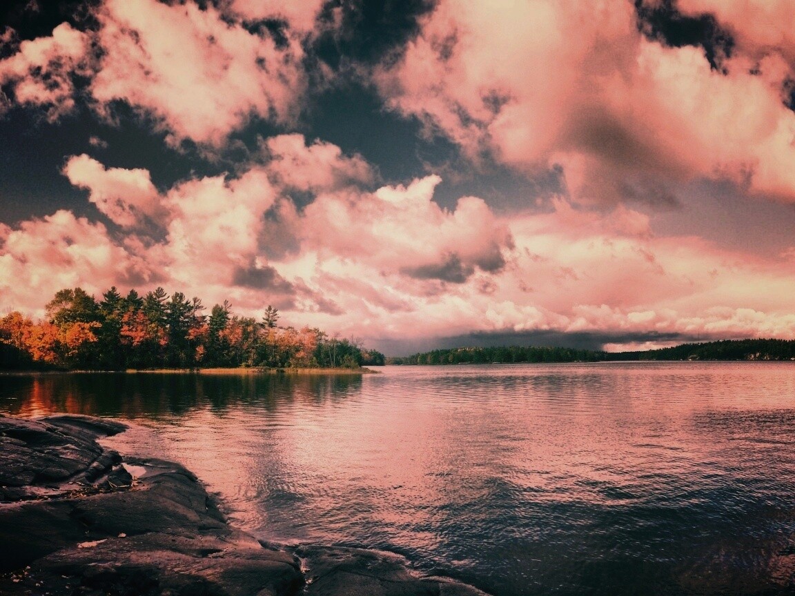 Штиль над озером обои