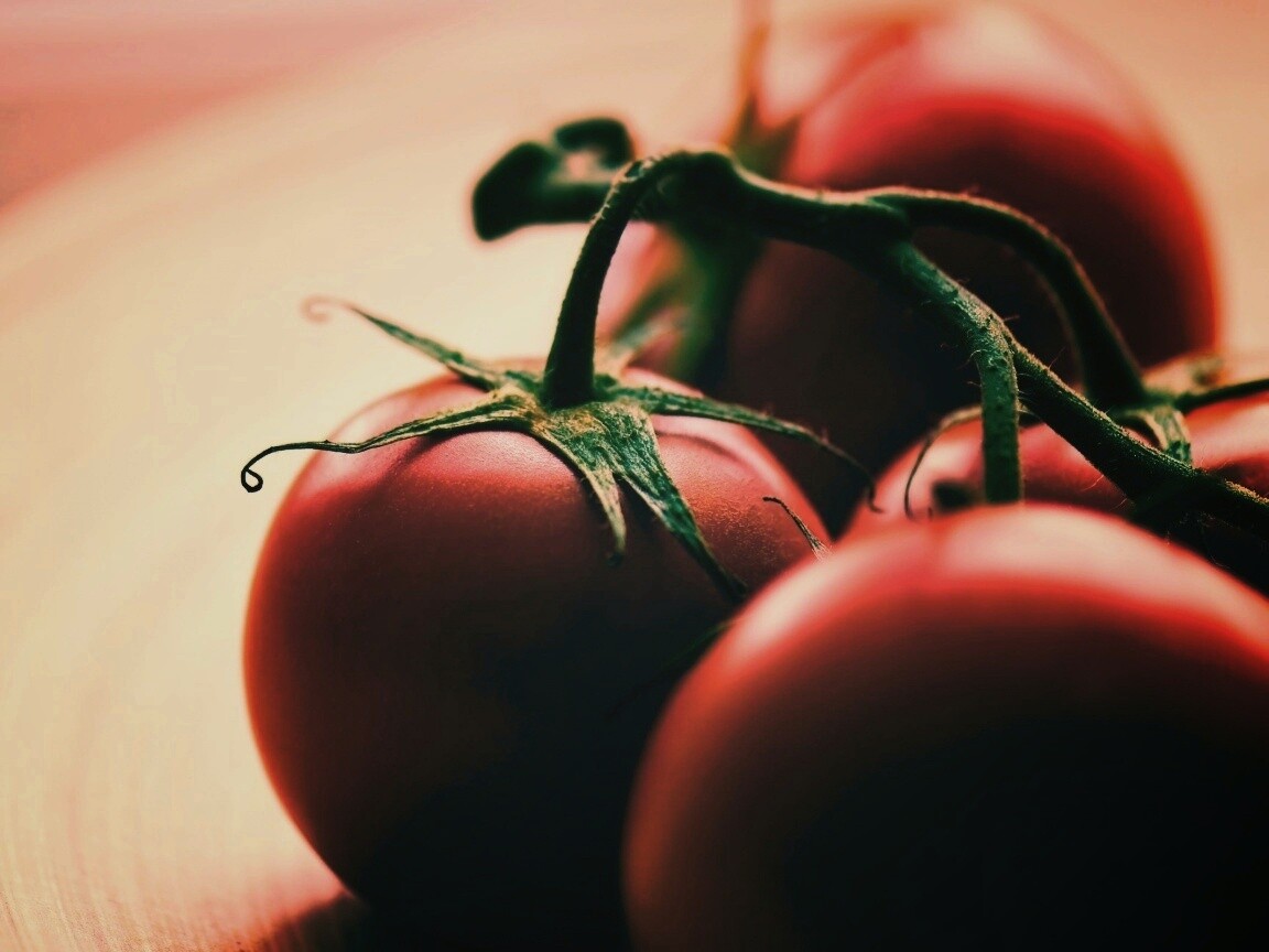 Аппетитные помидоры обои