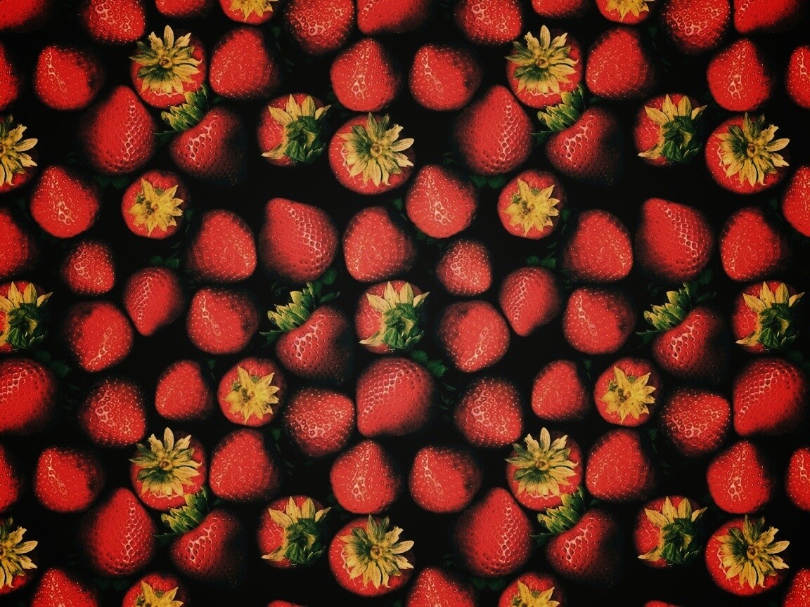 Сочная отличная клубника обои