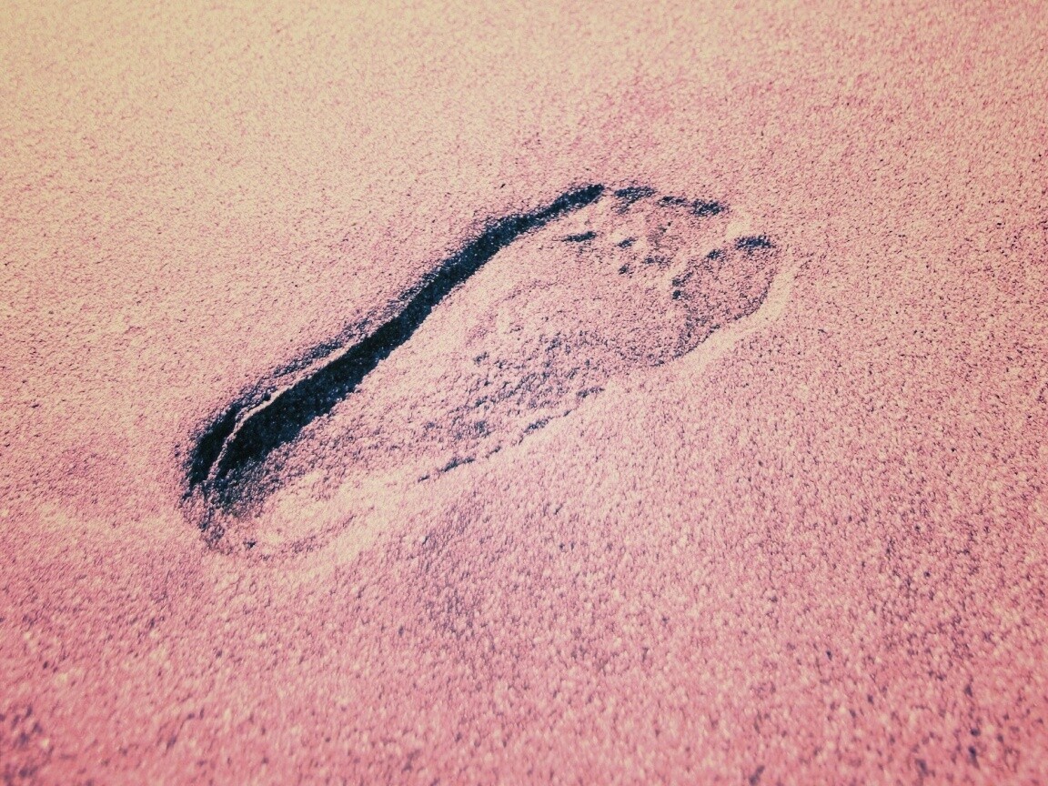 Отпечаток ноги обои