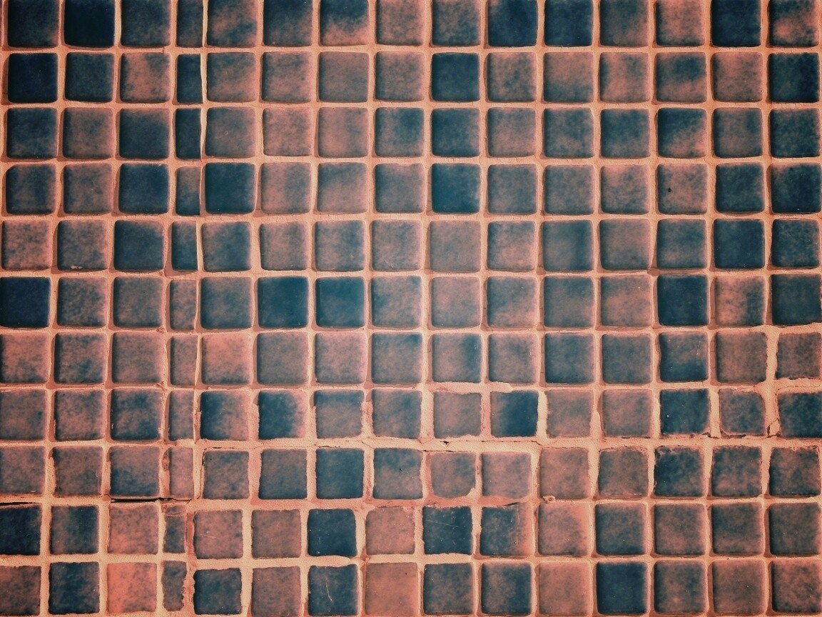 Мелкая голубая плитка обои