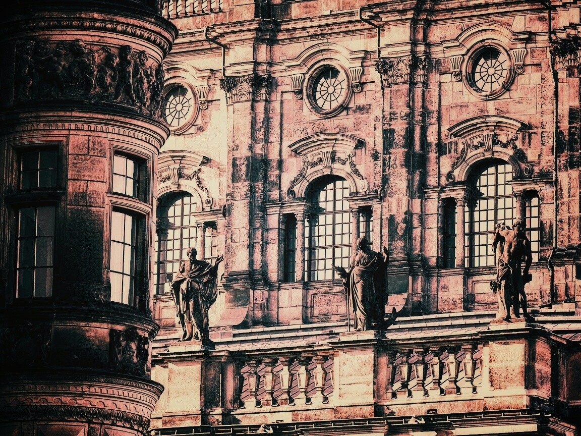 Hofkirche в Дрездене обои