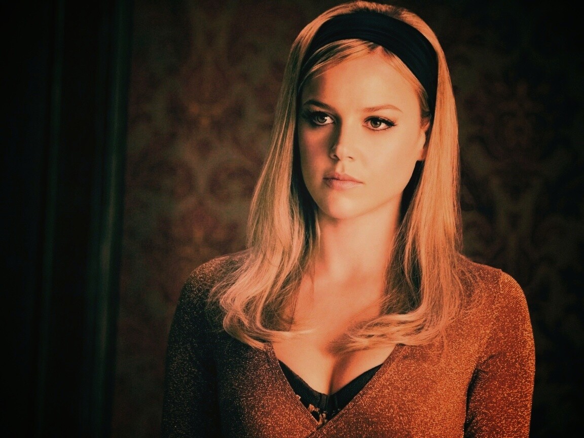 Эбби Корниш в Роли Милашки обои