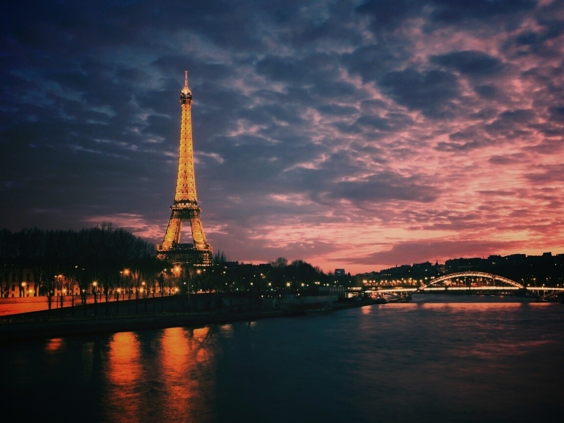 Эйфелева башня в Париже обои