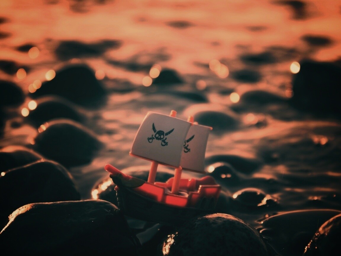 Пиратский корабль на мели обои