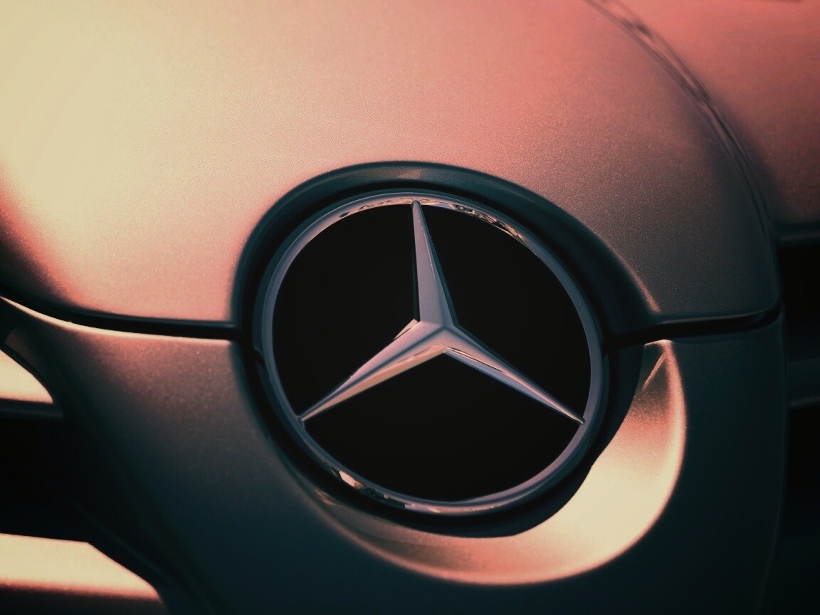 Логотип Мерседес обои