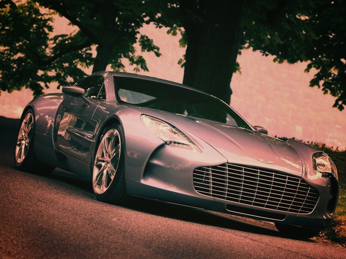 Aston Martin за городом обои