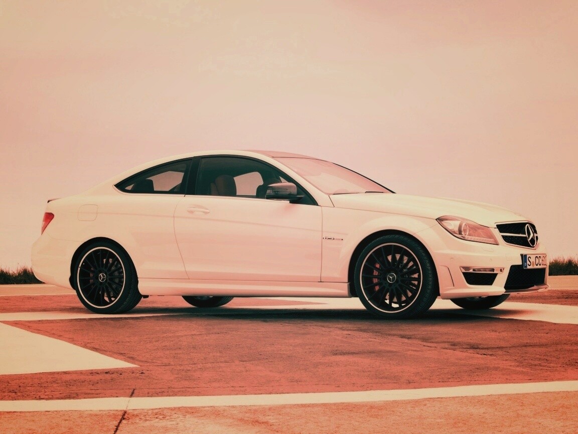 Mecedes C63 обои