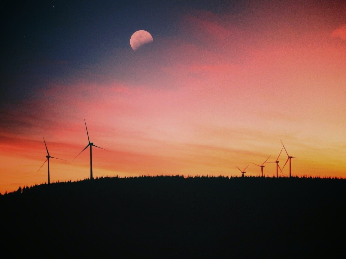 Закат за холмом обои