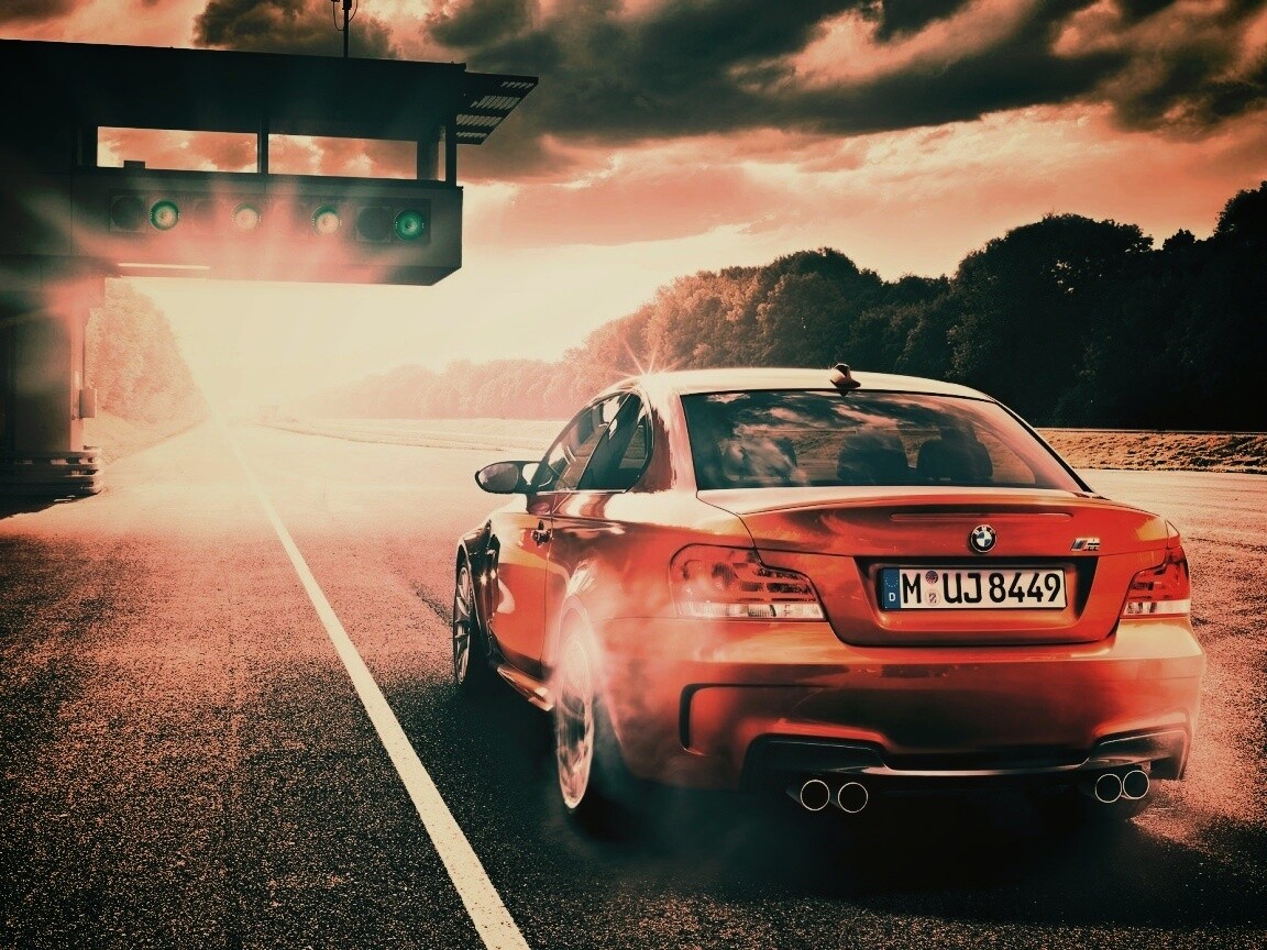 Оранжевый BMW серии M обои