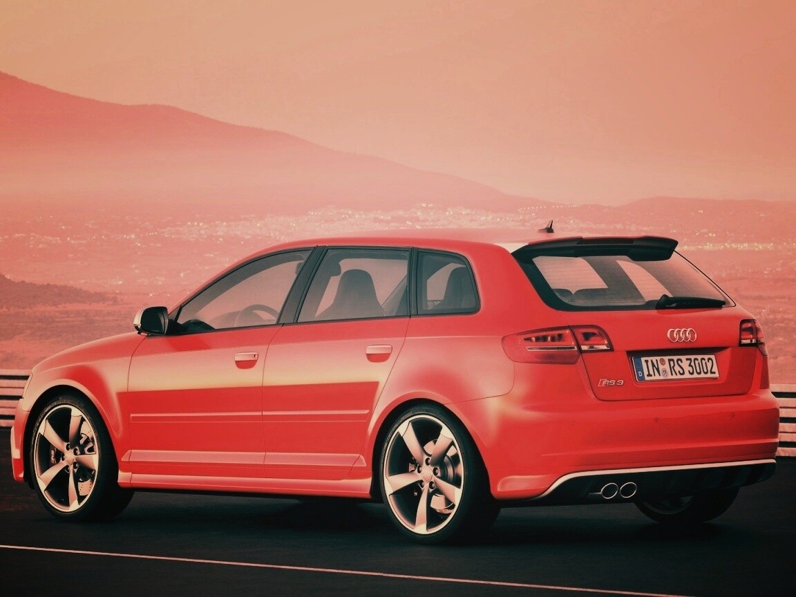 Ауди RS3 вид сзади обои