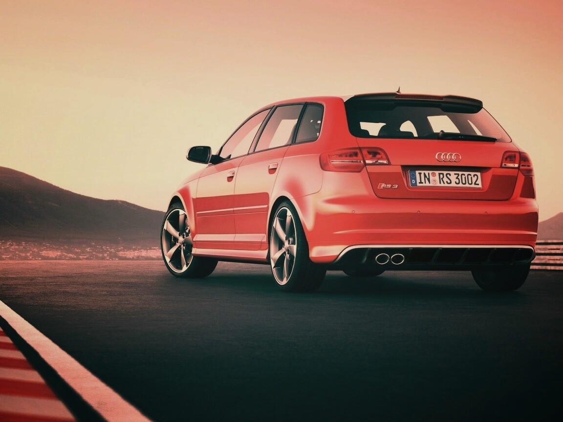Audi модели RS3 сзади обои