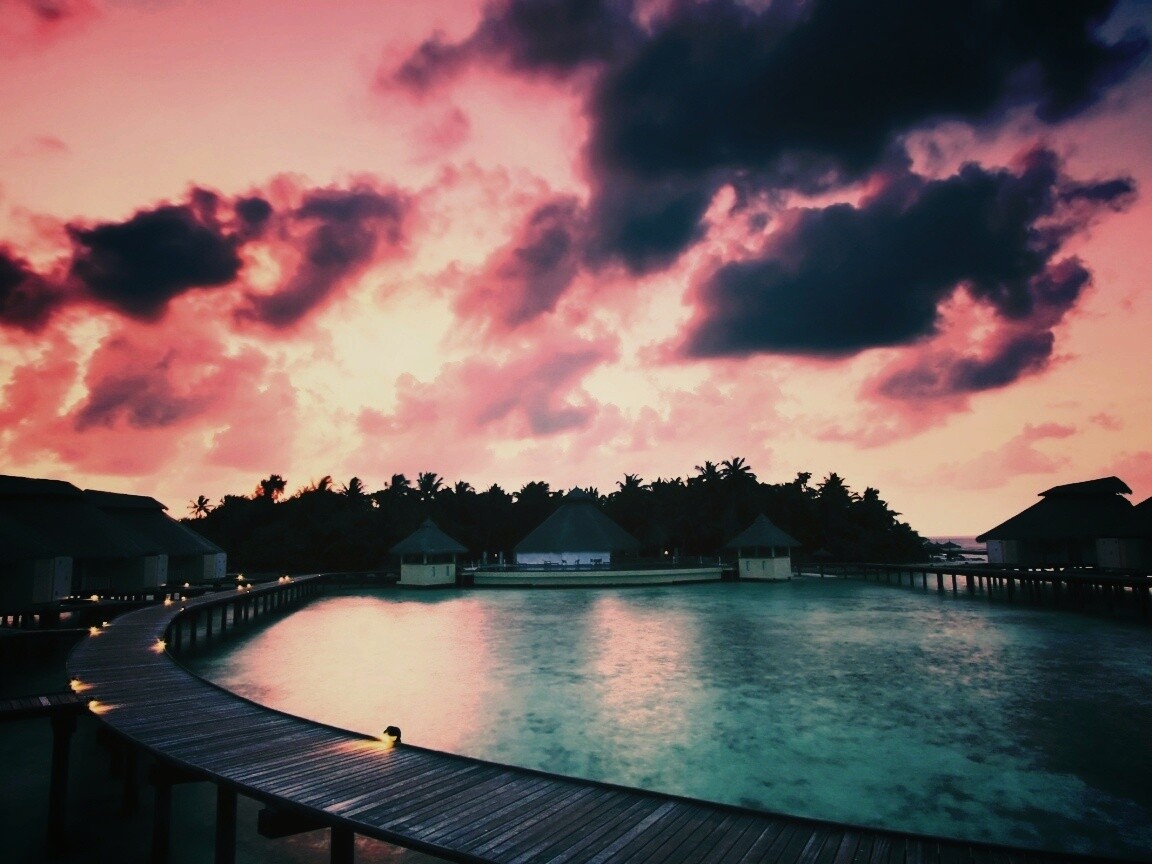 Бунгало на воде обои