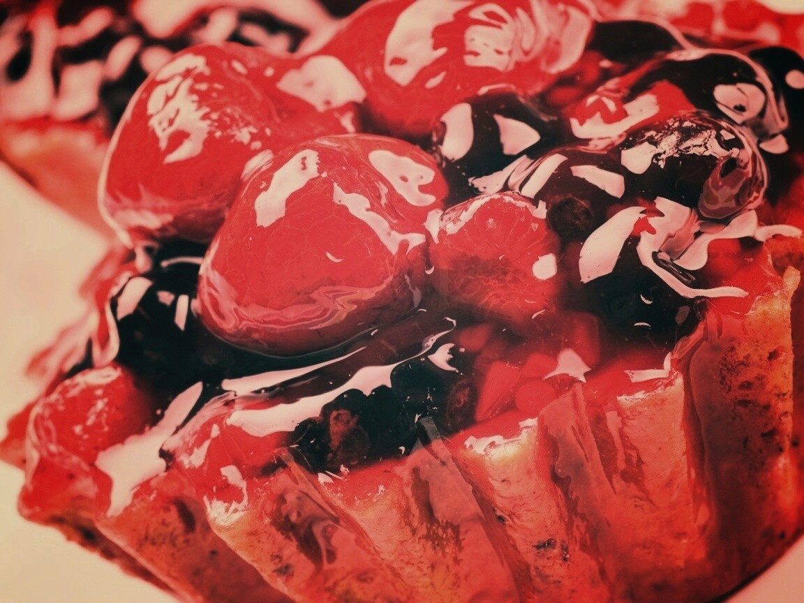 Восхитительная корзиночка с фруктами обои