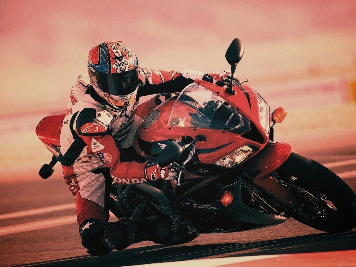 Мотоциклист на Хонде обои