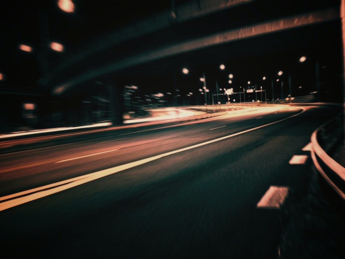 Дорога в ночном городе обои