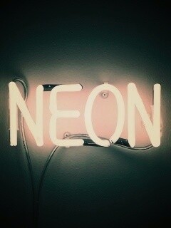 Неоновая надпись обои