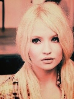 Эмили Браунинг обои