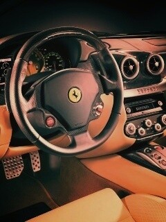 Салон феррари обои