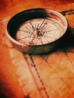 Компас и старая карта обои