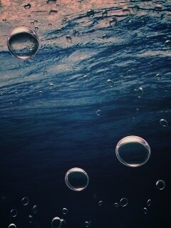 Пузыри под водой обои