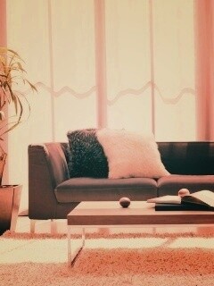 Гостиная с интересным дизайном обои