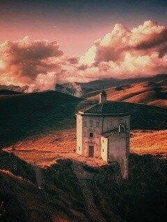 Горная церковь обои