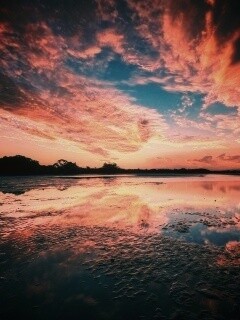 Дивный закат на озере обои