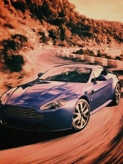 Синий Aston Martin обои