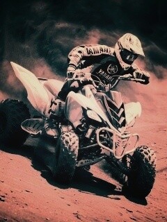 Спортсмен на квадроцикле обои